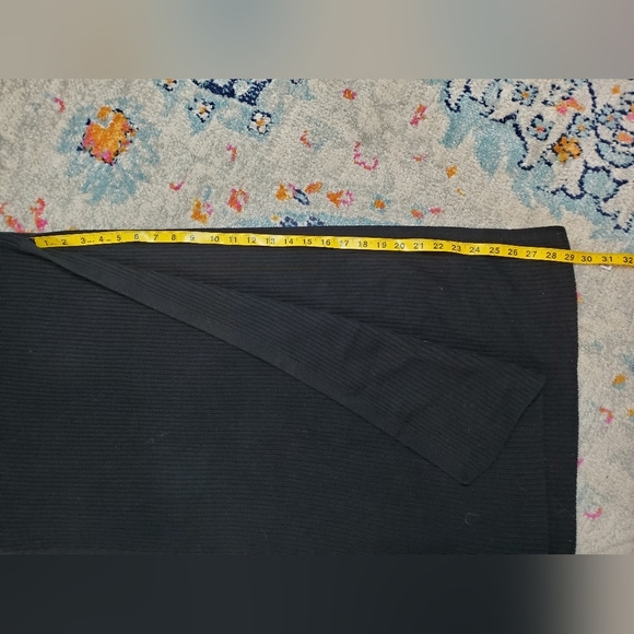 H&m knit crewneck midi dress with long slit. Womens small. EUC - Picture 5 of 8